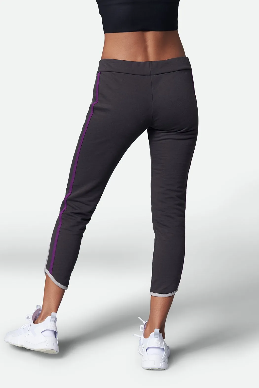 Align Curve Hem Sweatpant