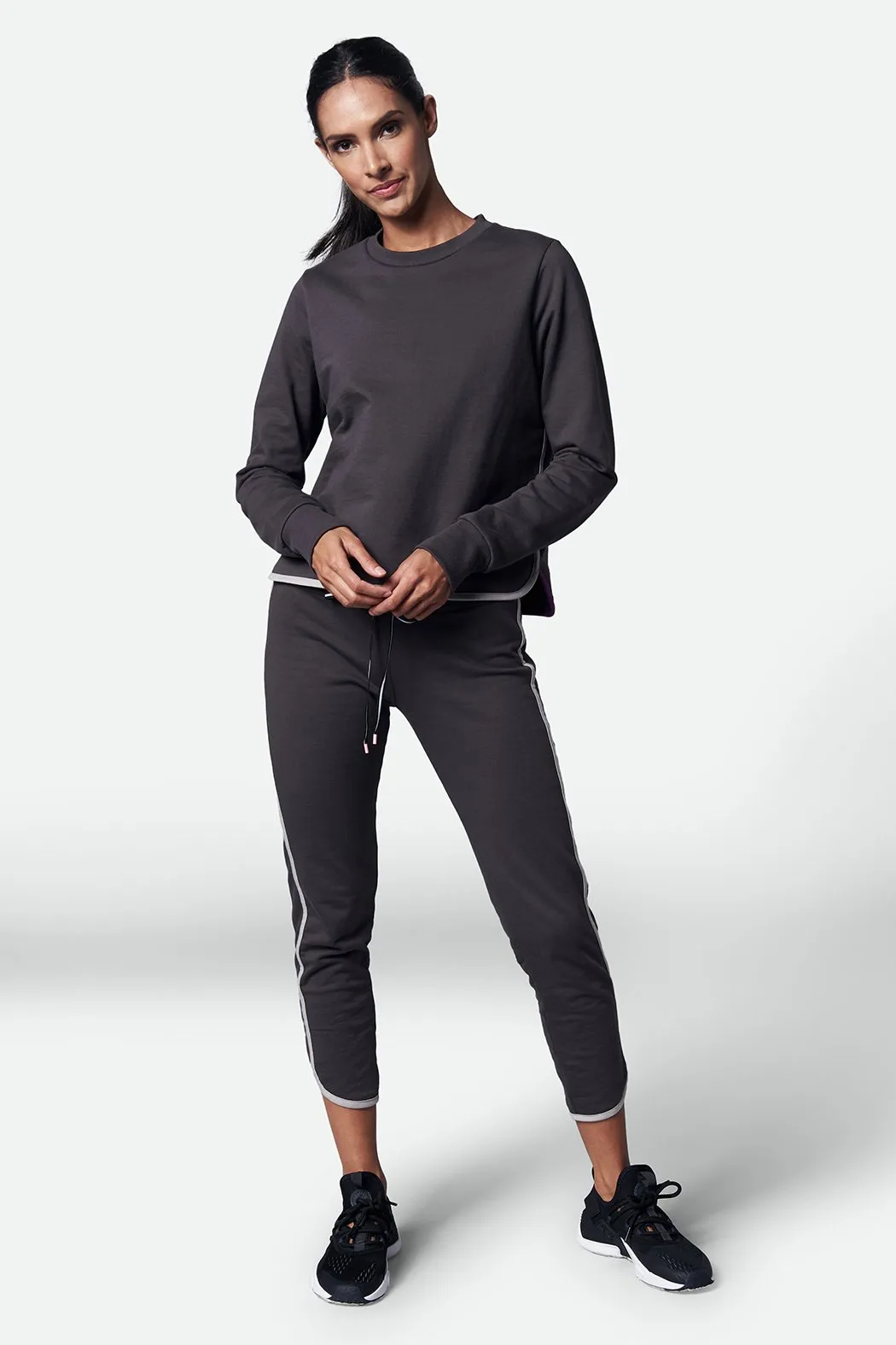 Align Curve Hem Sweatpant